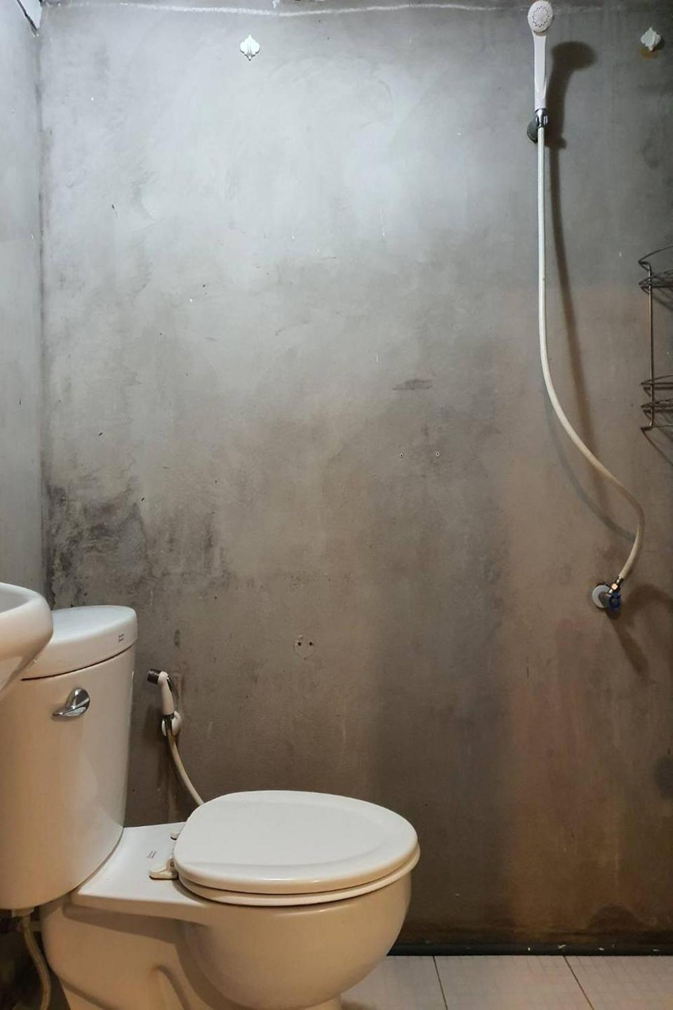 Freesia Saladaeng Silom Apartments Бангкок Екстер'єр фото