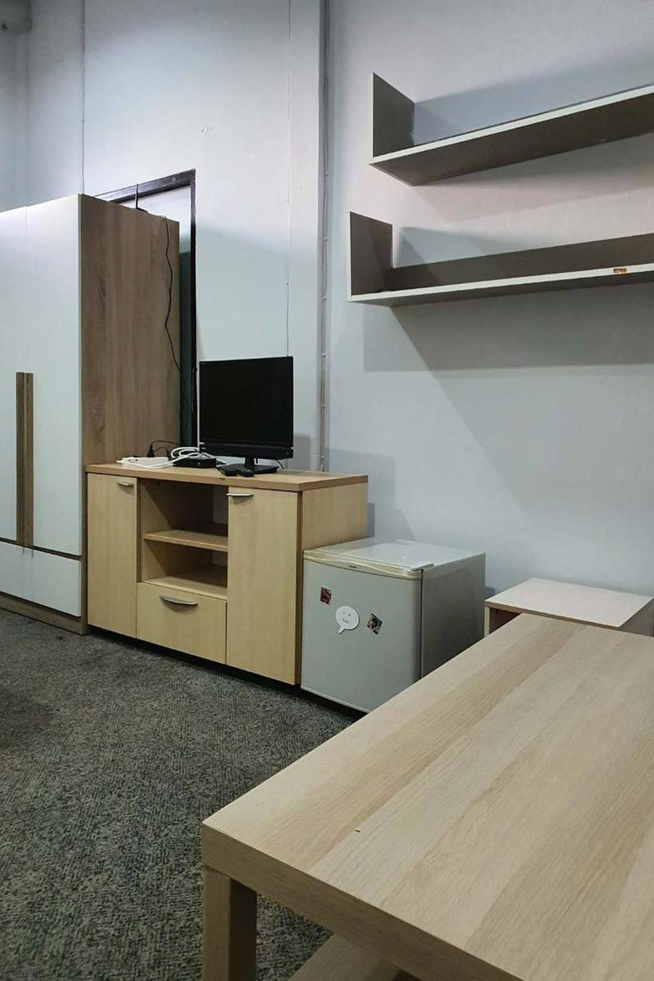 Freesia Saladaeng Silom Apartments Бангкок Екстер'єр фото